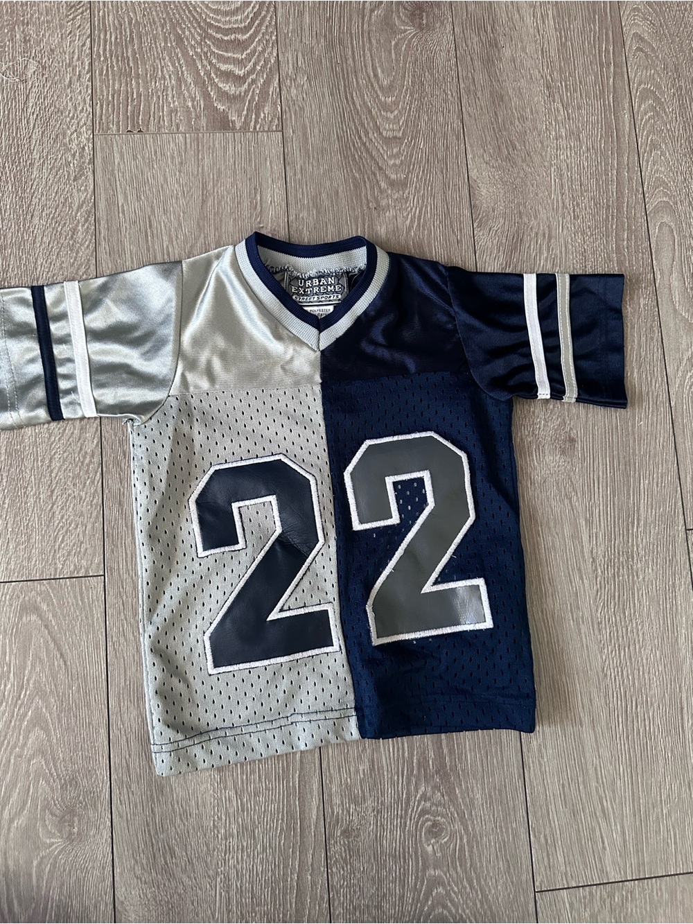 Vintage Y2K Boys' Split Navy & Gray Sports Jersey Top with '22' Graphic